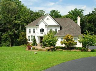 10238 Van Thompson Rd, Fairfax Station, VA 22039