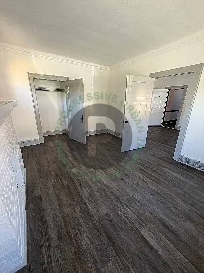 2002 Chesterland Ave #3 — Photo 3