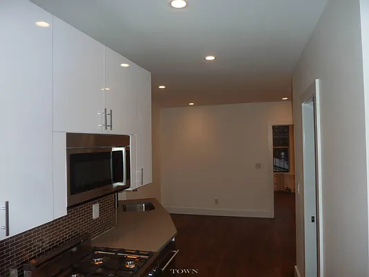 Rented by Town Residential | media 11