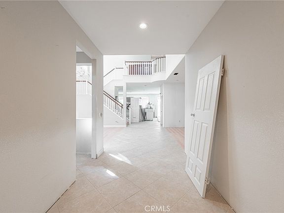 2nd image of 29276 Discovery Rdg