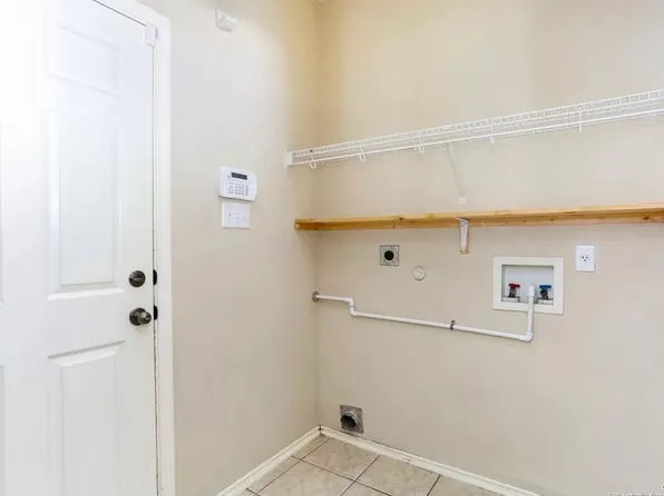 8830 Ansley Bend Dr, San Antonio, TX 78251