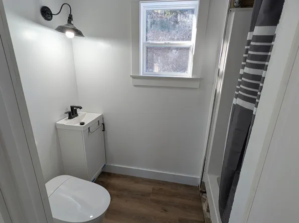 287 Main Rd S #2, Frankfort, ME 04438