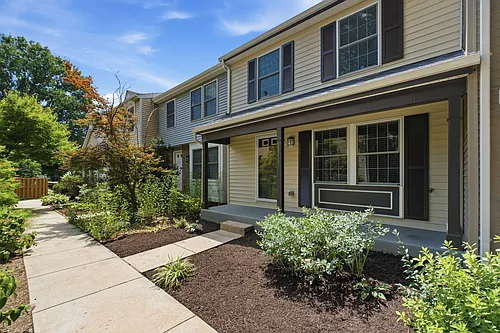 2916 Montauk Ct Photo 1
