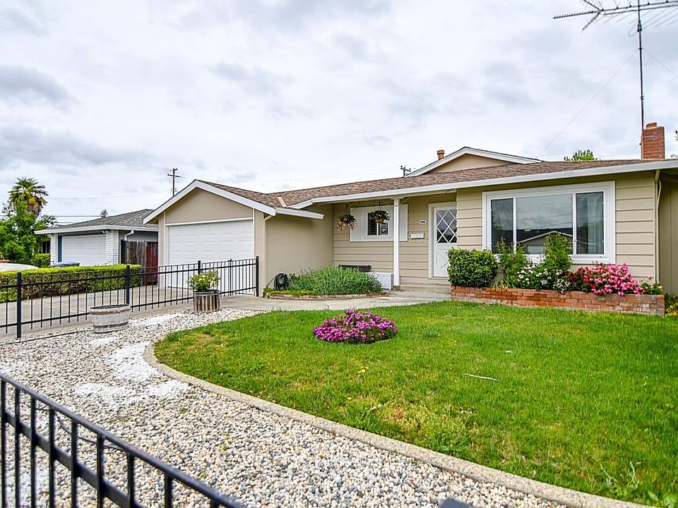 1st image of 2424 Verwood Dr