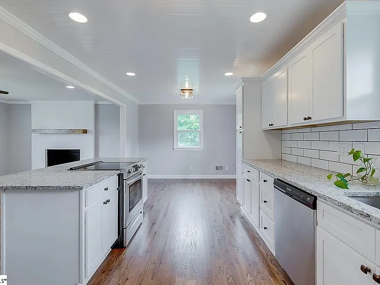 2 McKinney Rd — Photo 9