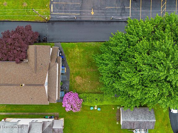 4th image of 213-215 Bellman St