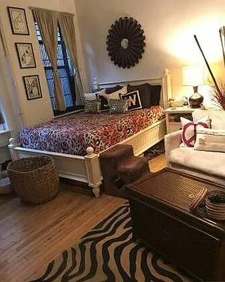 Rented by Tower Brokerage | media 18