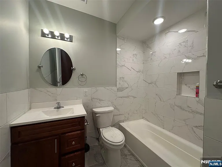 195 Ridge St #197 — Photo 7