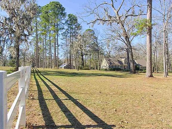 4th image of 4574 Whispering Oaks Dr