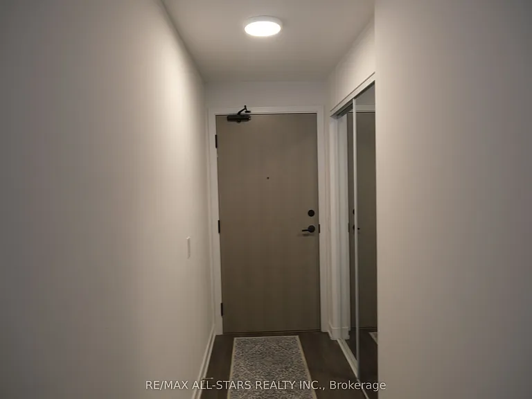 130 River St #1007 — Photo 2