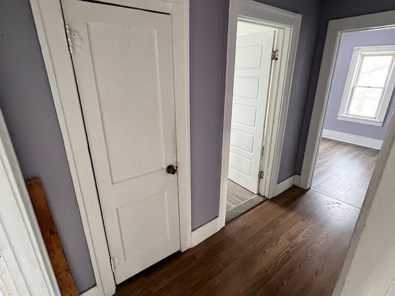 3rd image of 4742 Alter Rd