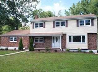 262 Woodbrook Rd, Yardley, PA 19067