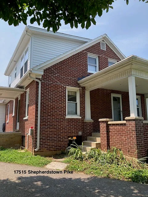 3 bed, 1400 sqft, $1,850 — Photo 2