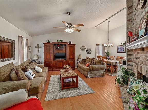 5th image of 3012 Hamlett Ct