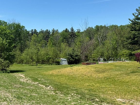 2nd image of 17086 Pierce Rd