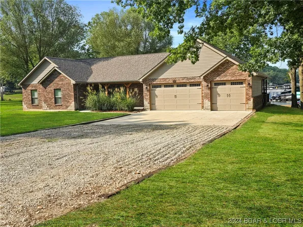 249 Sparkling Water Cir, Sunrise Beach, MO 65079