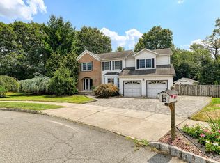 138 S Moetz Dr, Milltown, NJ 08850