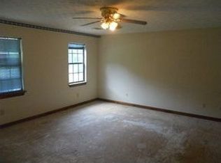 1732 Tipperary Cir, Monroe, GA 30656