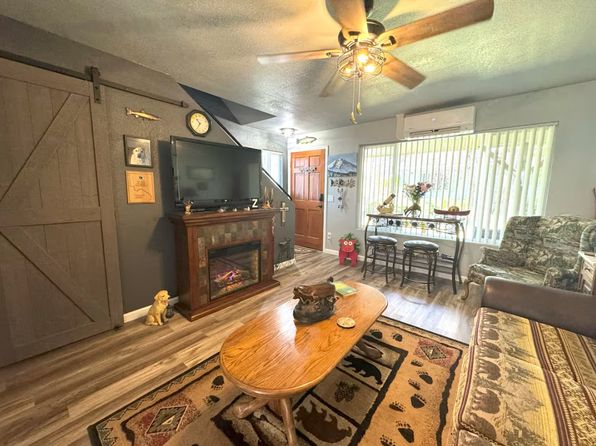 811 Caroline Ave APT C
