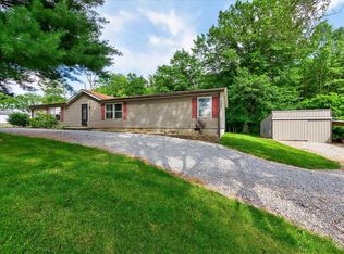 3904 Glady Rd, Blanchester, OH 45107