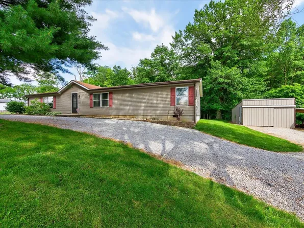 3904 Glady Rd, Blanchester, OH 45107