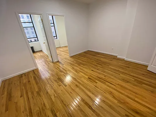 Rented by City Connections Realty | media 5