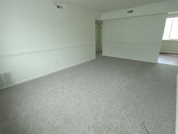2nd image of 600 Gay St #A5