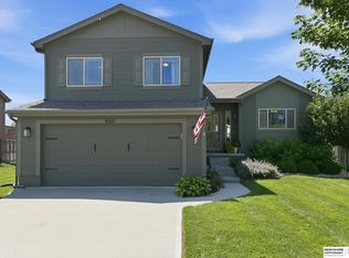 8162 S 186th St, Omaha, NE 68136