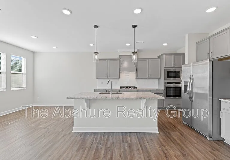 35 Village Edge Dr — Photo 19