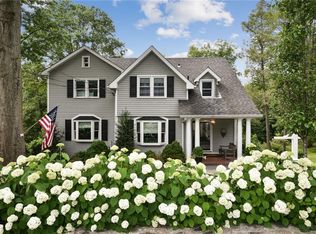 13 Saxon Woods Park Dr, White Plains, NY 10605