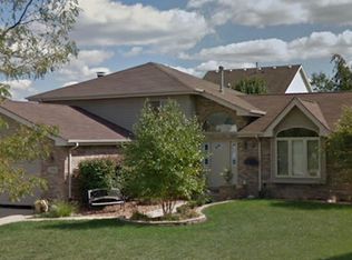 2916 Ferro Dr, New Lenox, IL 60451