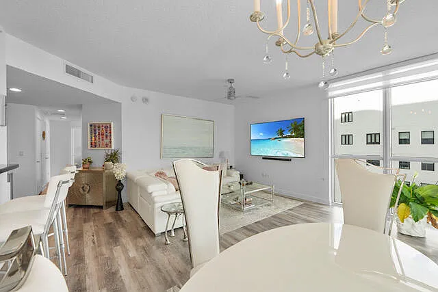 111 SE 8th Ave #705 — Photo 30