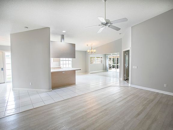 4th image of 7759 SE Spicewood Circle