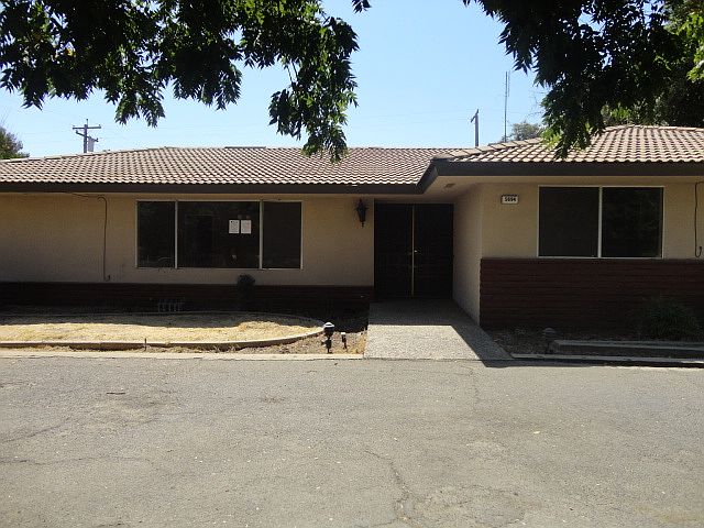 1st image of 5694 E Kaviland Ave
