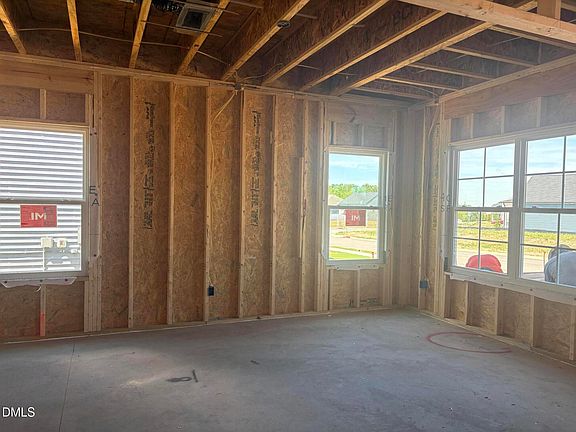4th image of 425 Contempo Dr #1