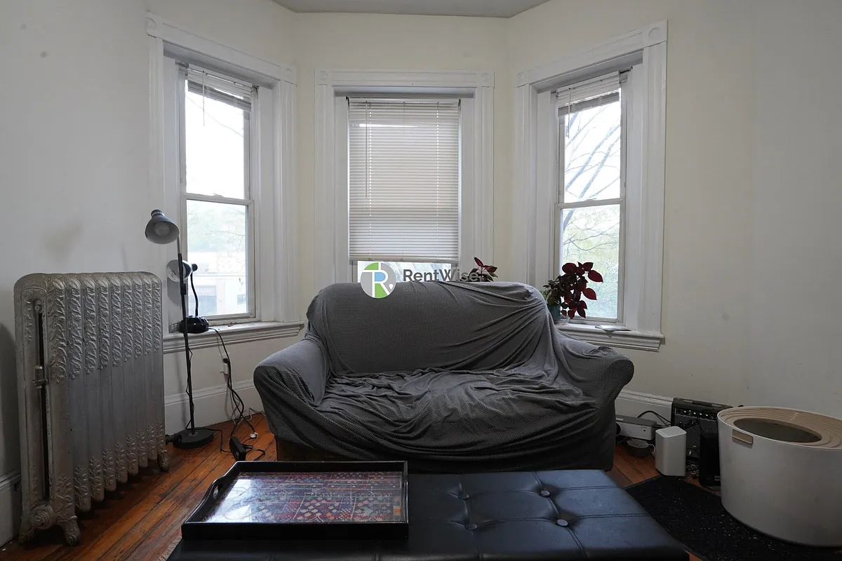 Building Photo - 83 Brighton Ave #2