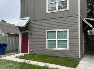 2104 S L Davis Ave, Austin, TX 78702