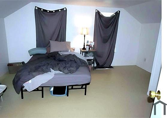2nd image of 207 S 2nd Ave #1