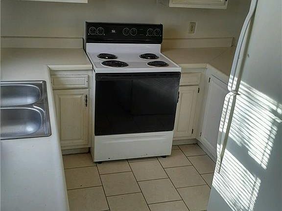 3rd image of 596 N Betty Jo Dr