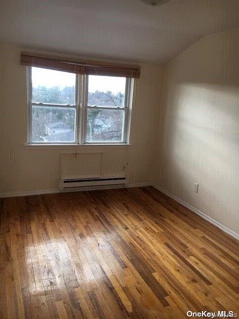 Building Photo - 41-60 Little Neck Pkwy #3