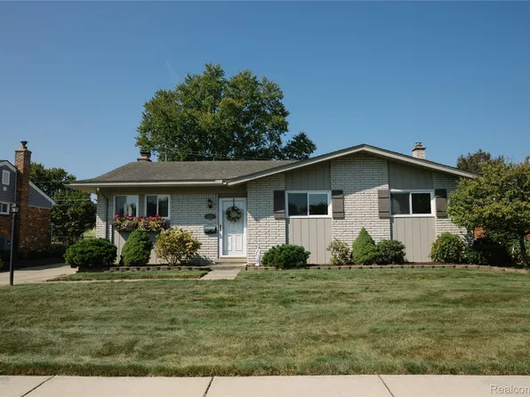 15057 Hix St, Livonia, MI 48154