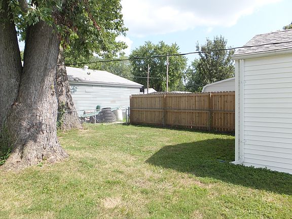 Back of house fenced