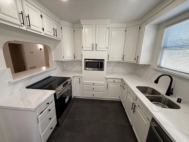 1705 Silverado Trl — Photo 10