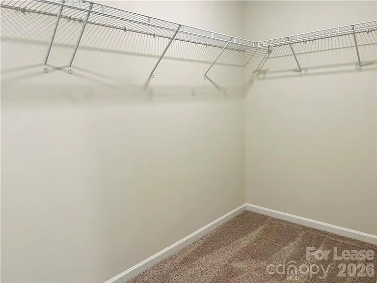 1015 Maylen Trce — Photo 11