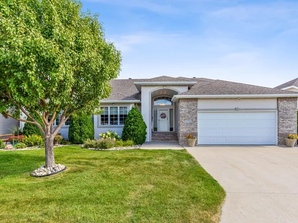 1731 Cypress Way, West Fargo, ND 58078