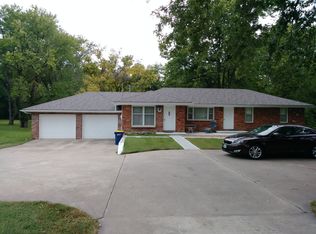 416 169th Hwy, Smithville, MO 64089
