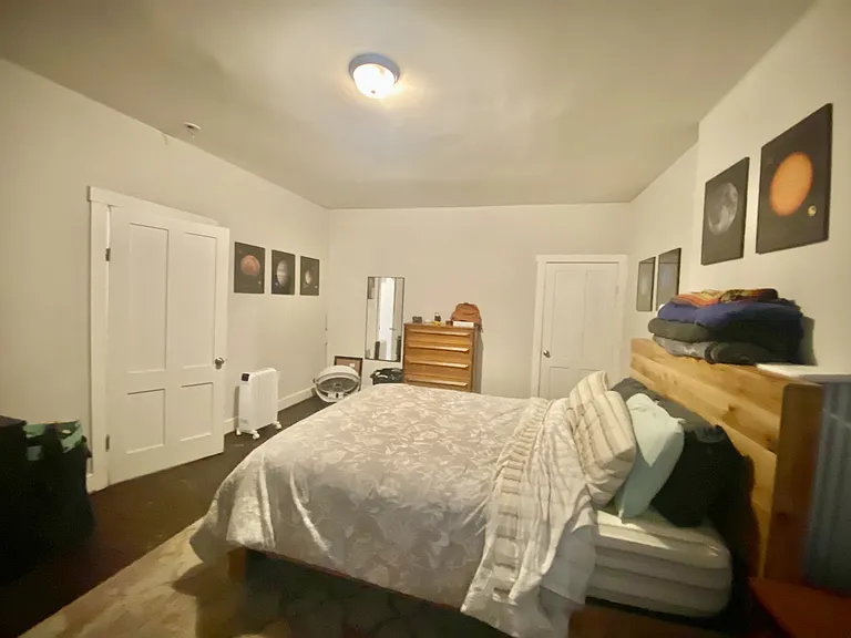 652 Elm St — Photo 15