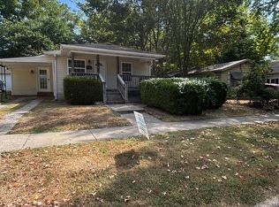 2250 N Travis Ave, Springfield, MO 65803