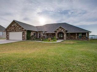 102 Teepee Cv, Lake Kiowa, TX 76240
