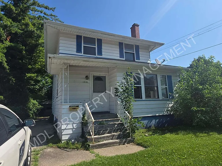 1814 Congress Ave — Photo 2